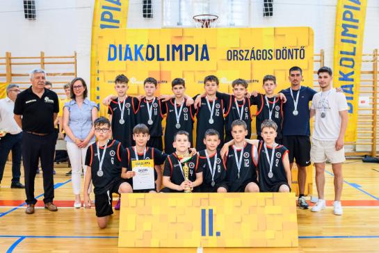 II. helyez�s a Kos�rlabda Di�kolimpia orsz�gos d�nt�j�ben