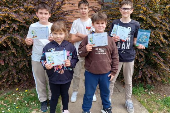 Remek eredm�nyek sz�lettek a Matek�sz �s a Nyelv�sz versenyeken.